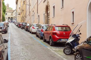 Парковка в Италии